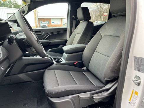 Used 2024 Chevrolet Colorado Trail Boss AWD/4WD image 15