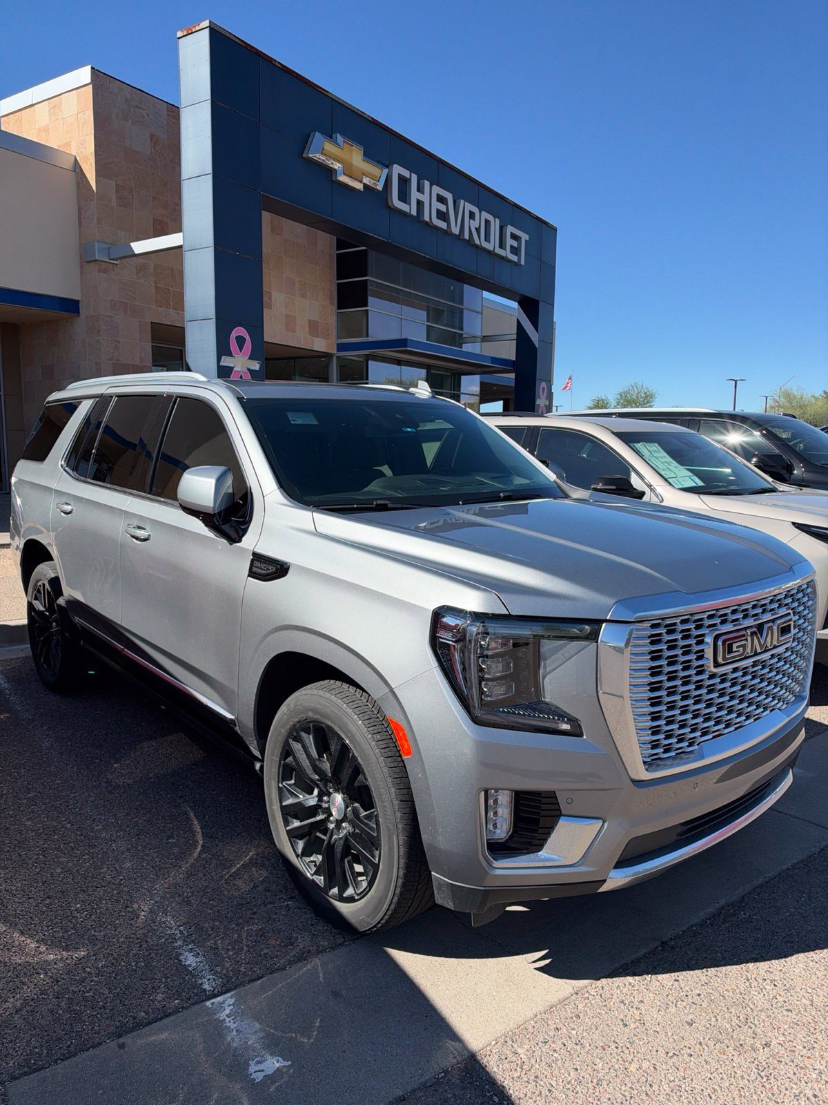 Used 2023 GMC Yukon Denali w/ LPO, Floor Liner Package AWD/4WD image 6