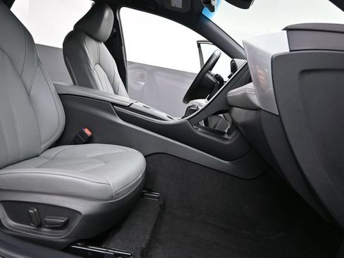 Used 2022 Toyota Avalon XLE w/ Moonroof Package FWD image 19