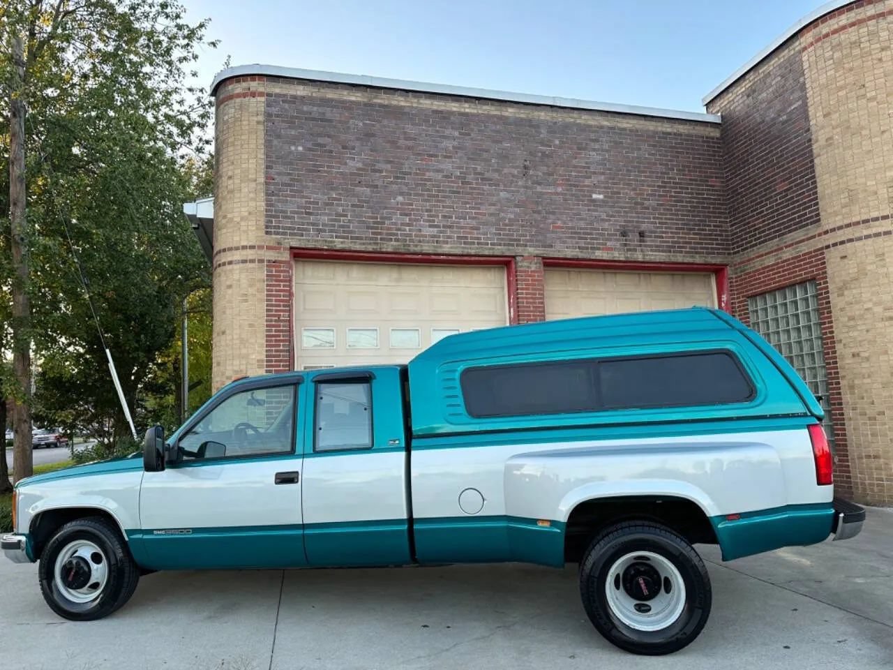Used 1993 GMC Sierra 3500 2WD Extended Cab image 16