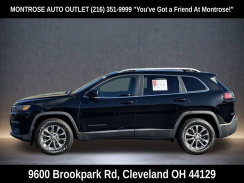 Used 2019 Jeep Cherokee Latitude Plus w/ Comfort/Convenience Group image 4