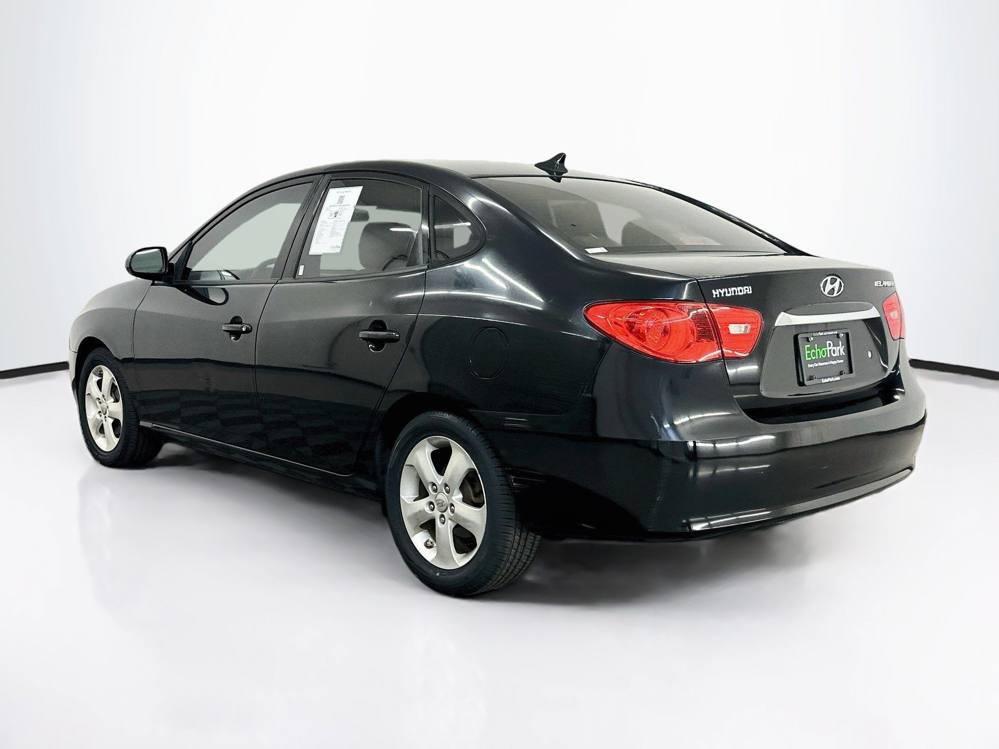 Used 2010 Hyundai Elantra SE FWD image 5