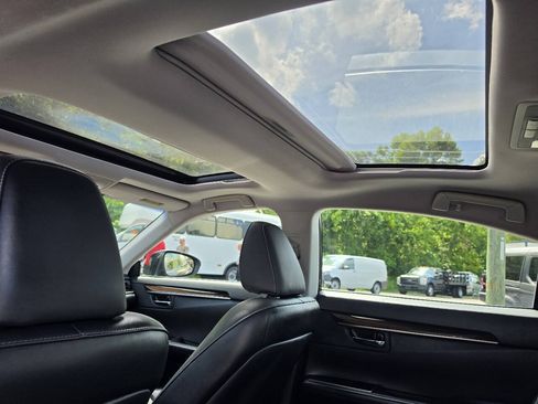 Used 2017 Lexus ES 350 w/ Luxury Package FWD image 26