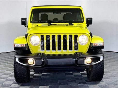 Used 2023 Jeep Gladiator Overland AWD/4WD image 3