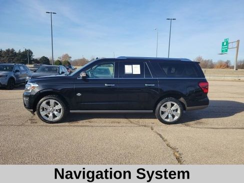 Used 2022 Ford Expedition Max King Ranch image 3