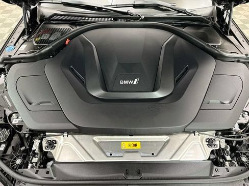 Used 2023 BMW i4 eDrive35 RWD image 32