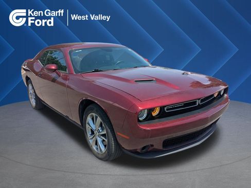 Used 2022 Dodge Challenger SXT AWD/4WD image 1