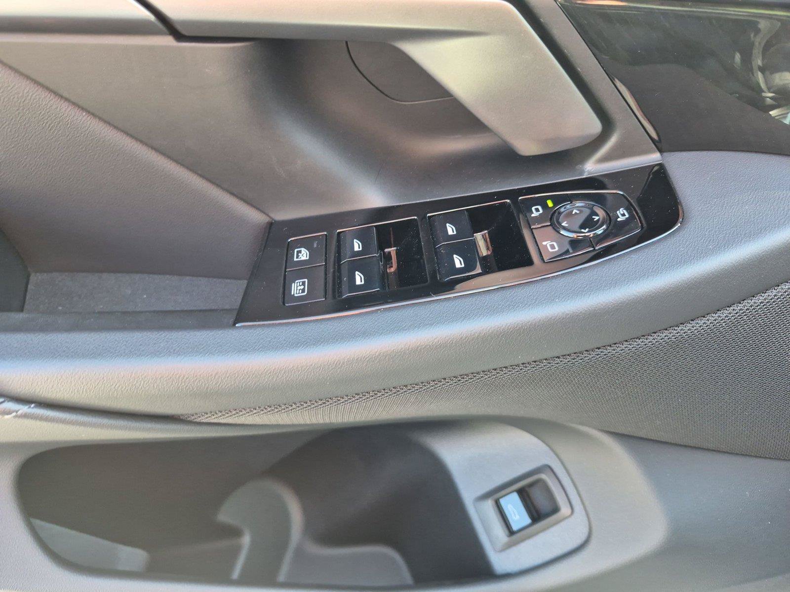Used 2026 BMW 530i RWD image 15