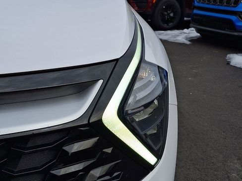 Used 2023 Kia Sportage EX image 19