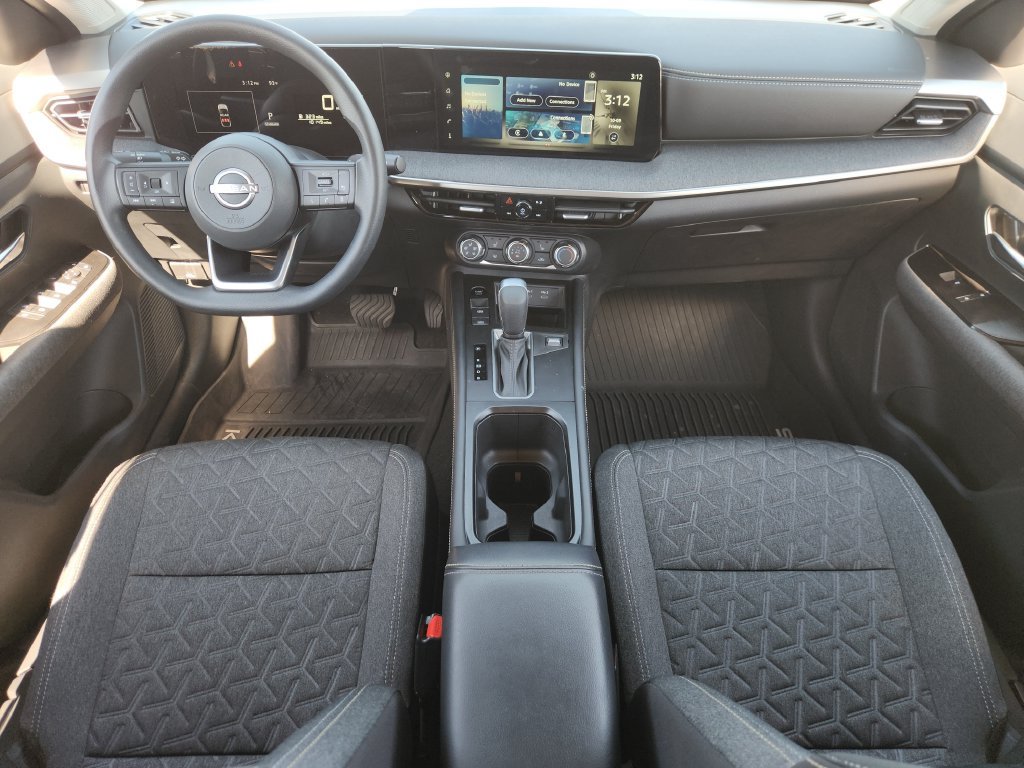 Certified 2025 Nissan Kicks SV w/ SV Premium Package AWD/4WD image 17