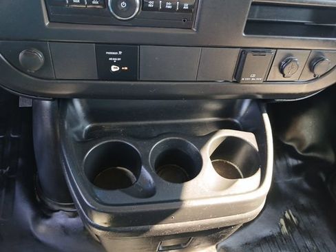 Used 2016 GMC Savana 3500 Extended RWD image 13