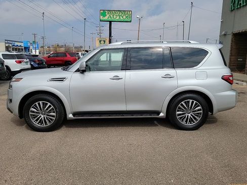 Used 2024 Nissan Armada SL image 5