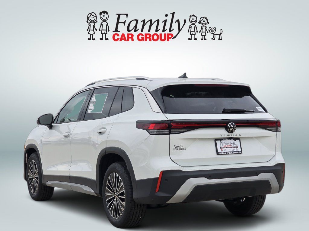 New 2026 Volkswagen Tiguan S FWD image 3