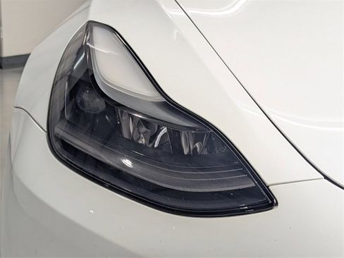 Used 2023 Tesla Model 3 Standard Range image 26