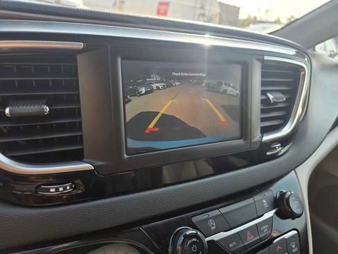 Used 2023 Chrysler Voyager LX FWD image 28