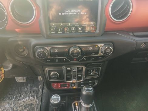 Used 2018 Jeep Wrangler Unlimited Rubicon image 11