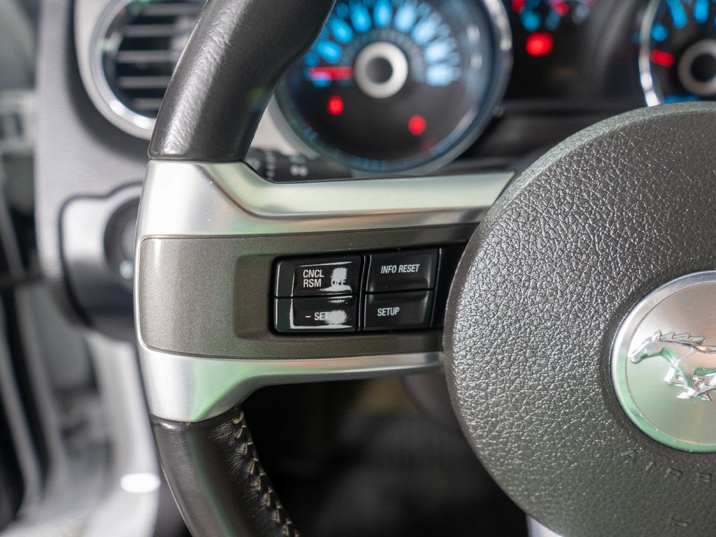 Used 2014 Ford Mustang GT RWD image 13