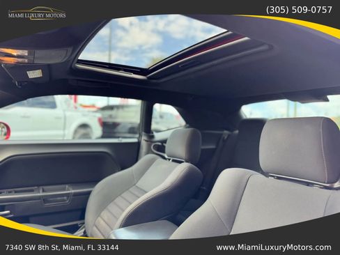 Used 2009 Dodge Challenger SE image 24