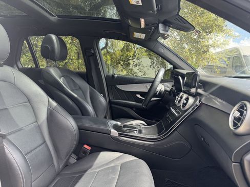 Certified 2020 Mercedes-Benz GLC 300 image 29