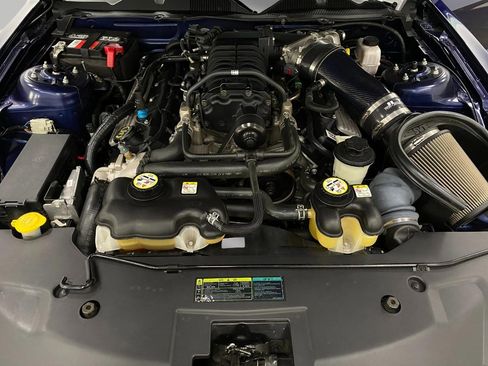 Used 2010 Ford Mustang Shelby GT500 image 12