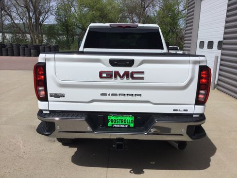 New 2026 GMC Sierra 2500 SLE w/ SLE Value Package; AWD/4WD image 4
