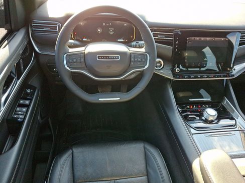 Used 2022 Jeep Wagoneer Series II w/ Premium Group I image 12