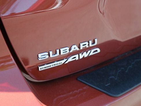 Used 2025 Subaru Crosstrek 2.5i Limited w/ Crosstrek Mirror Package image 11