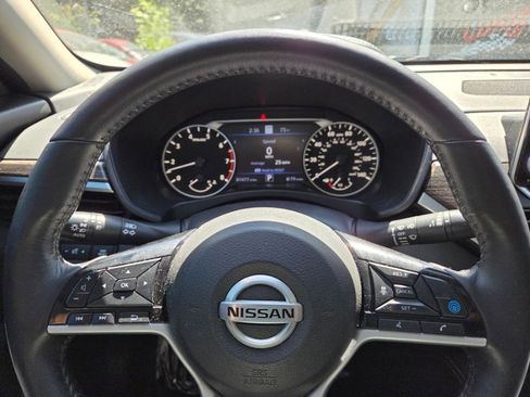 Used 2021 Nissan Altima 2.5 Platinum AWD/4WD image 14
