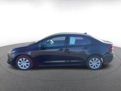 Used 2025 Toyota Corolla LE image 8