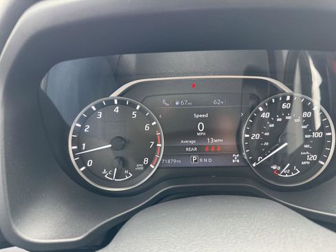 Used 2022 Nissan Titan SV w/ SV Convenience Package image 19