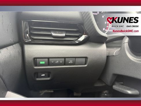 Used 2024 Nissan Sentra SV FWD image 18