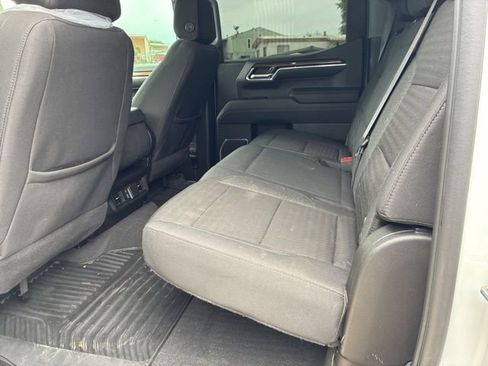 Used 2024 Chevrolet Silverado 1500 LT image 4