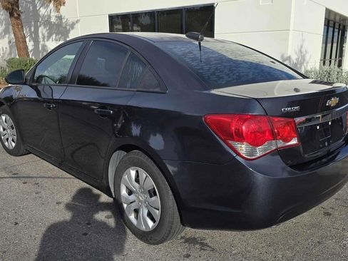 Used 2015 Chevrolet Cruze LS image 7