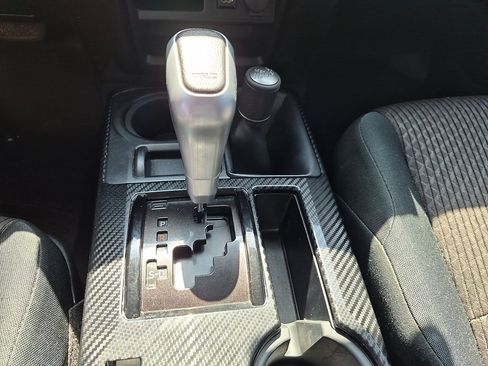 Used 2020 Toyota 4Runner TRD Off-Road AWD/4WD image 26