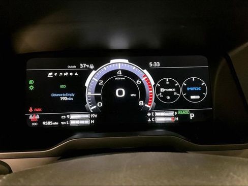 Used 2025 Toyota Tundra Limited image 27