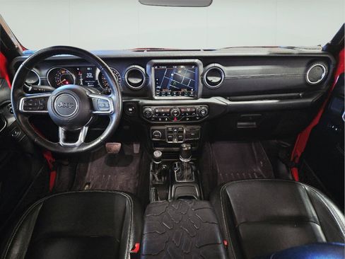 Used 2020 Jeep Wrangler Unlimited Sahara w/ Dual Top Group AWD/4WD image 37