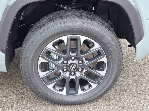 New 2026 Toyota Tundra Limited AWD/4WD image 8