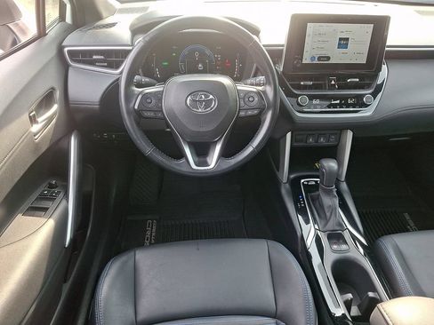 Used 2023 Toyota Corolla Cross AWD Hybrid w/ Convenience Package image 11