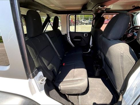 Used 2019 Jeep Wrangler Unlimited Sport S AWD/4WD image 24