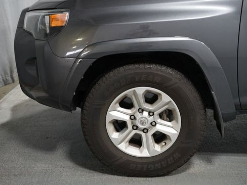 Used 2022 Toyota 4Runner SR5 Premium w/ Moonroof Package image 5