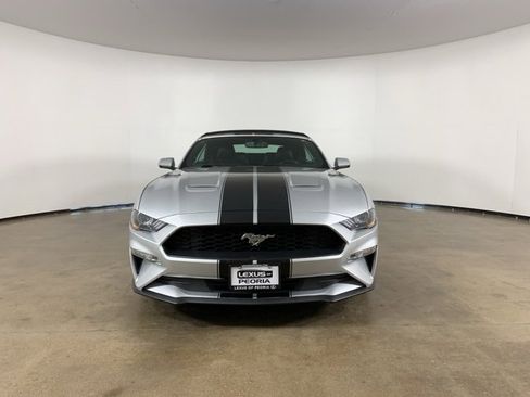 Used 2018 Ford Mustang Premium image 3