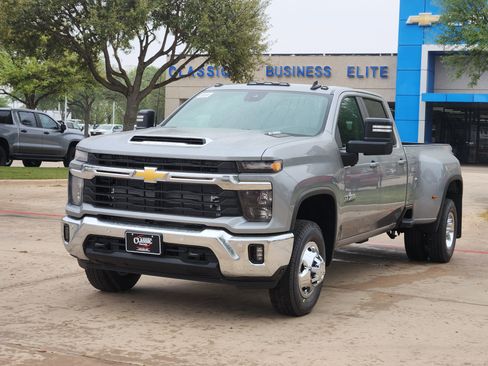 New 2026 Chevrolet Silverado 3500 LT w/ Texas Edition image 12