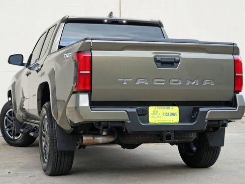 Used 2024 Toyota Tacoma TRD Sport RWD image 6
