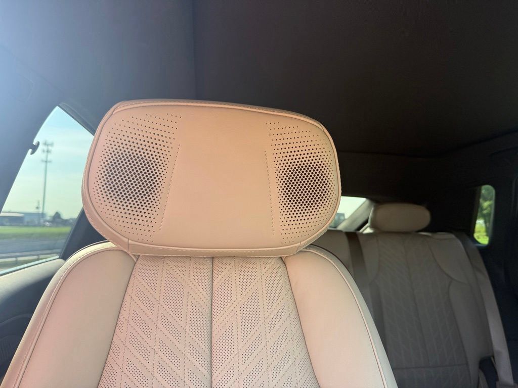 Certified 2025 Cadillac Lyriq Sport w/ Nappa Leather Package AWD/4WD image 33