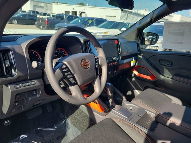 New 2026 Nissan Frontier Pro-X w/ Pro-X Convenience Package RWD image 7