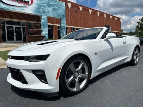 Used 2016 Chevrolet Camaro SS RWD image 16
