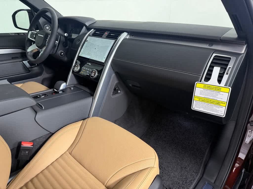 New 2026 Land Rover Discovery Limited Edition AWD/4WD image 29