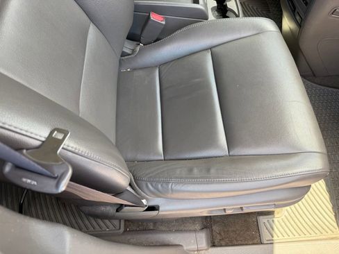 Used 2015 Honda Odyssey Touring image 16