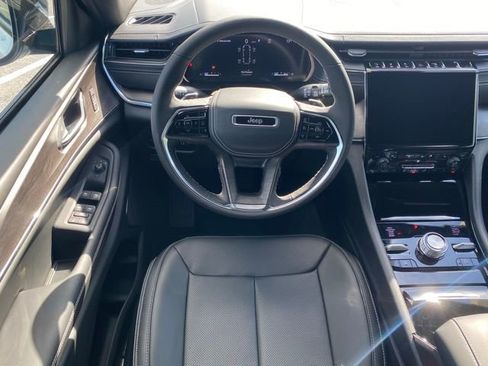 New 2025 Jeep Grand Cherokee L Overland w/ Trailer Tow Package image 36