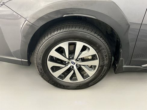 Used 2024 Subaru Outback Premium AWD/4WD image 11